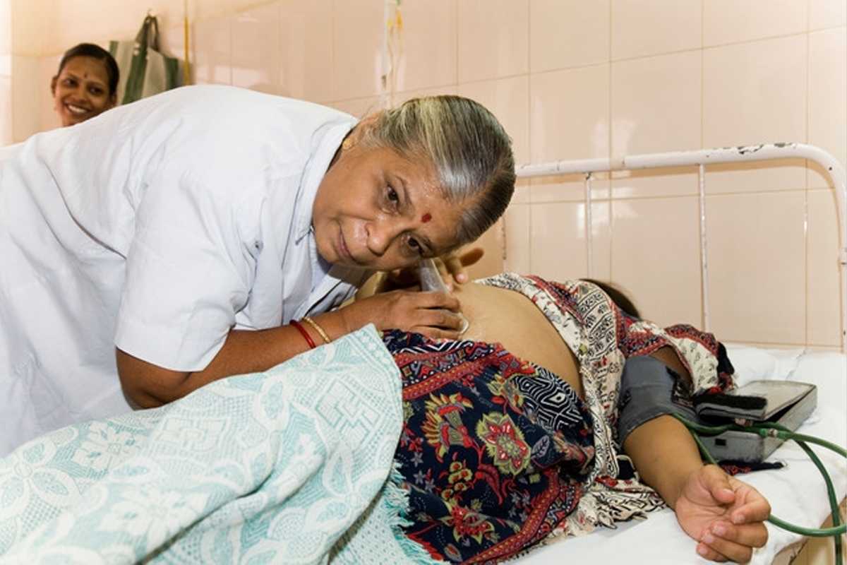 Nursing Home Care Service In Chaukbazar